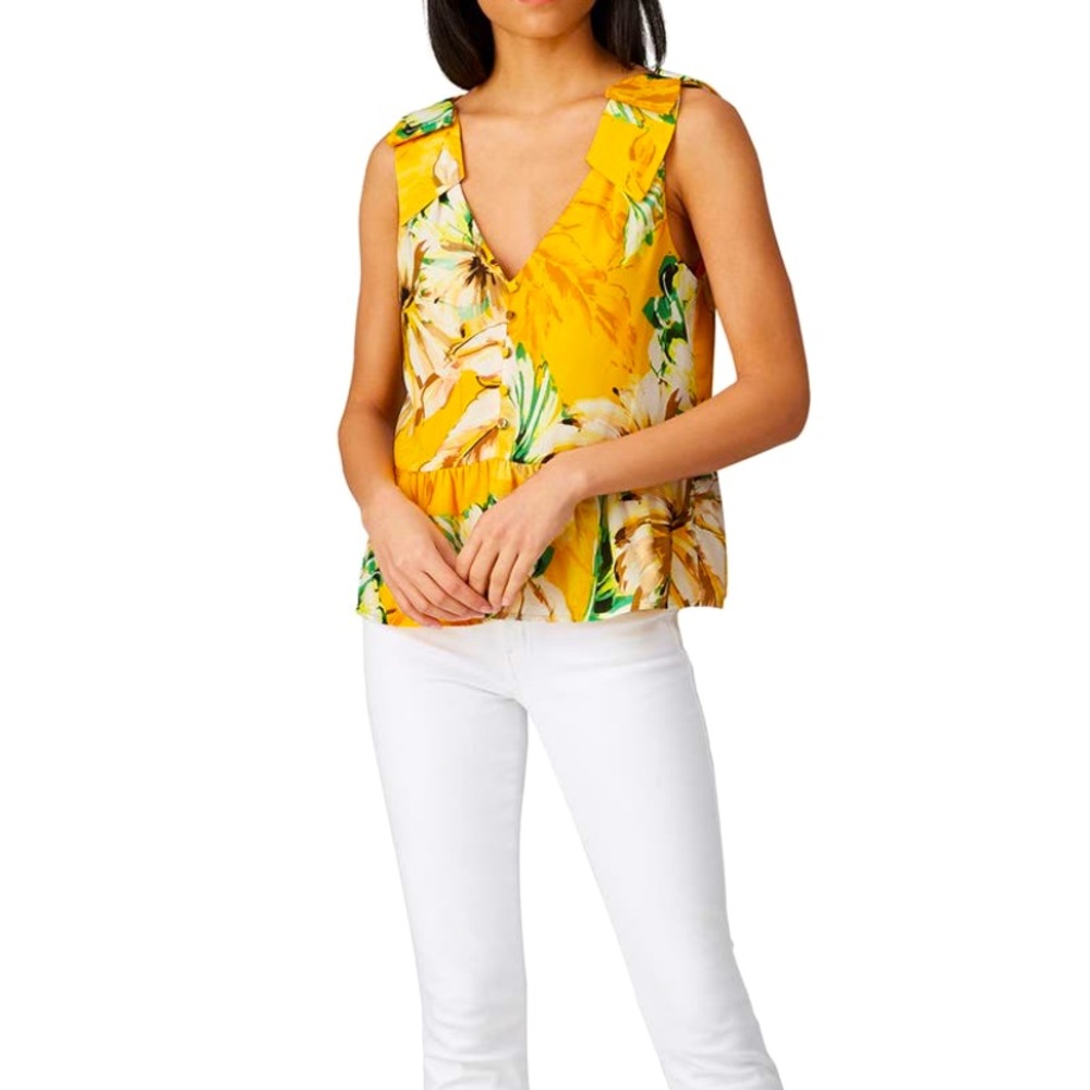 Beautiful print! Very flattering Adelyn Rae Blouse